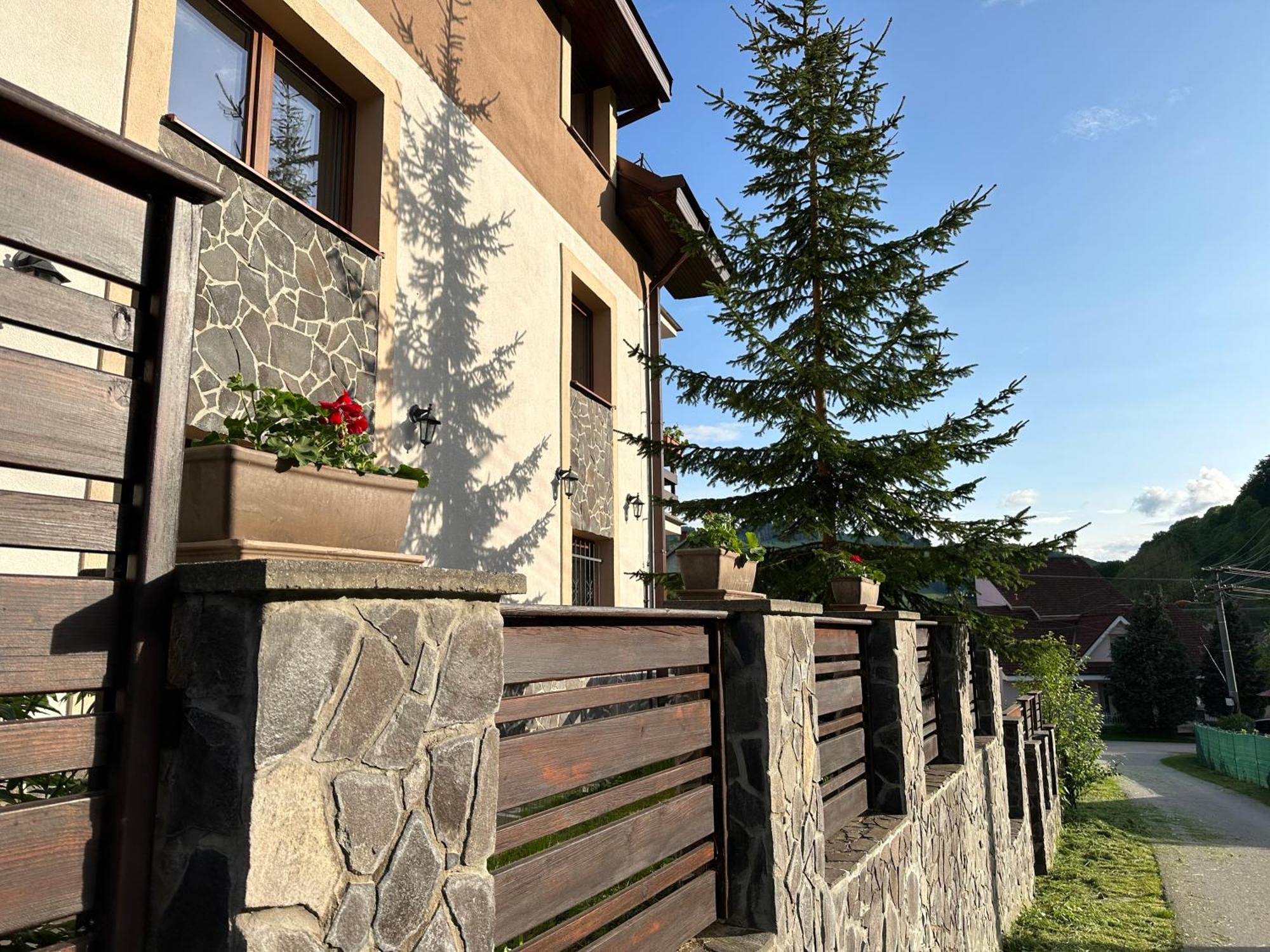 Holiday Home Skalka Mýto pod Ďumbierom Kültér fotó