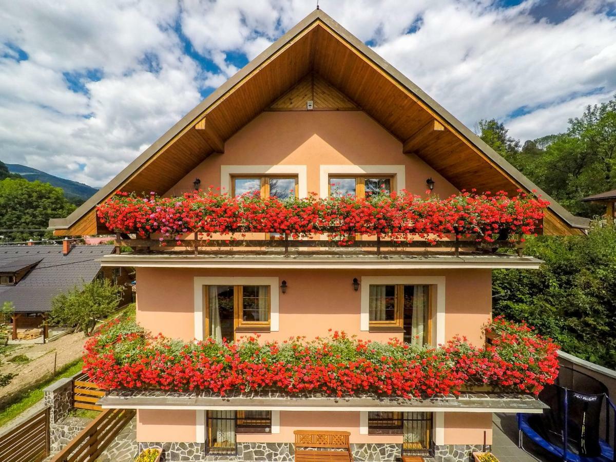 Holiday Home Skalka Mýto pod Ďumbierom Kültér fotó