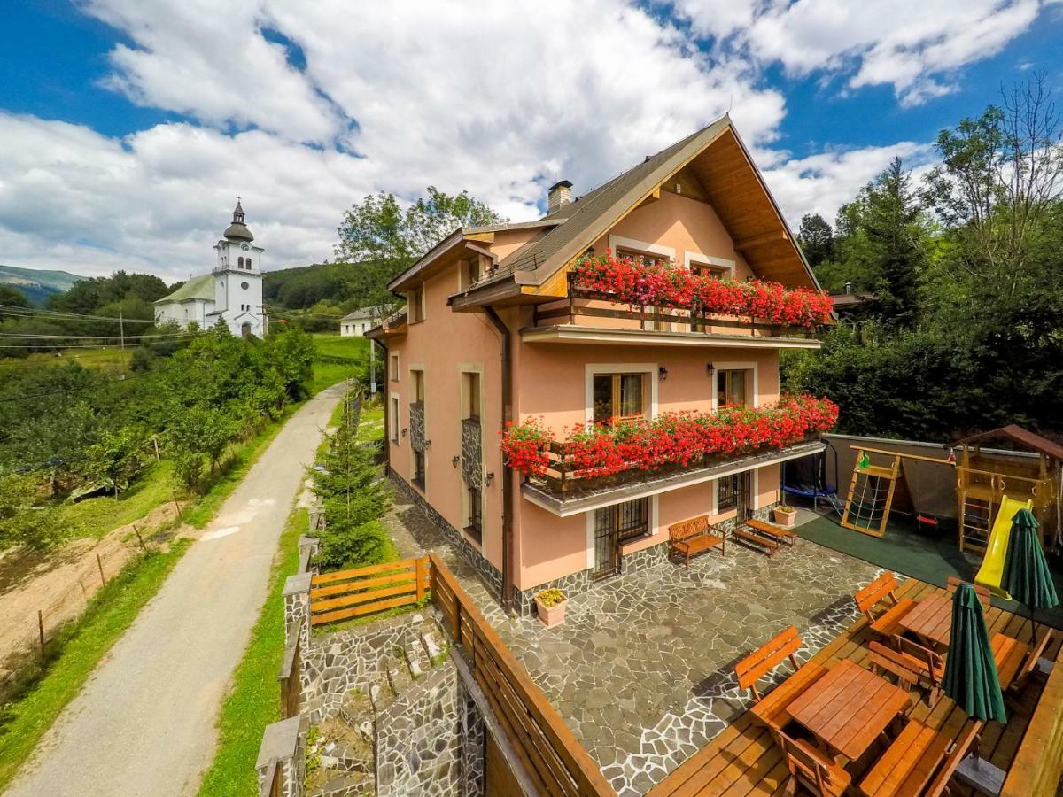 Holiday Home Skalka Mýto pod Ďumbierom Kültér fotó
